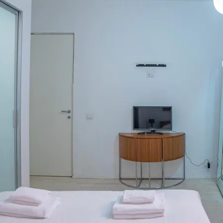 Stylish Apartment Close To Piazza Navona Rome Exterior photo
