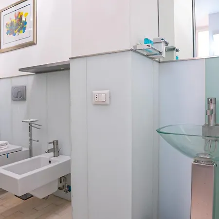 Stylish Apartment Close To Piazza Navona Rome Exterior photo
